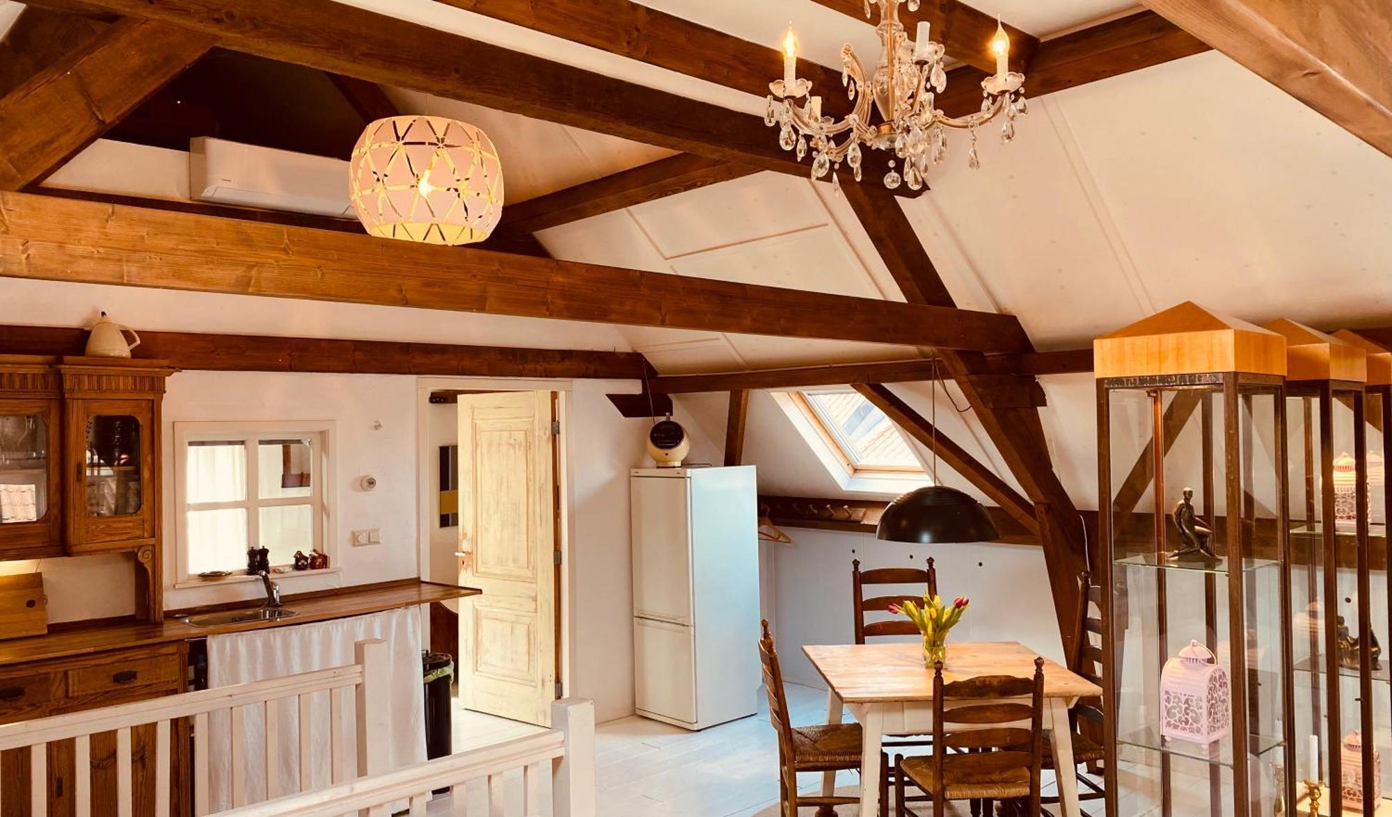 Vakantie Appartement Goedereede Let Op De Badkamer Moet Met Andere Gasten Gedeeld Worden Bagian luar foto